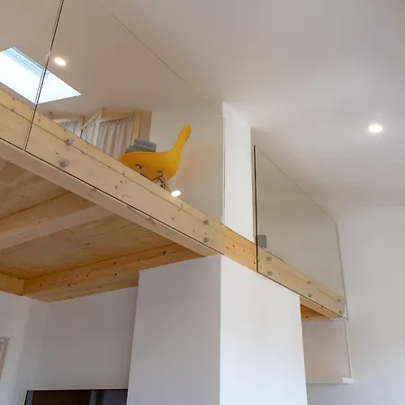 Alvaro's Charming Loft By Mp