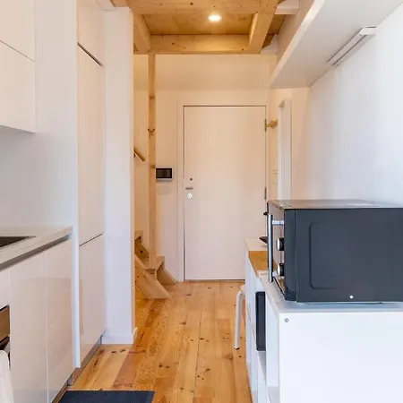 Alvaro's Charming Loft By Mp