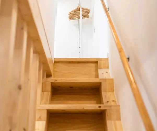 Alvaro's Charming Loft By Mp