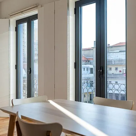 Alvaro's Charming Loft By Mp